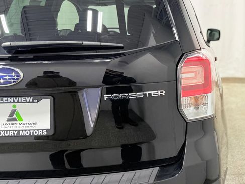 Used 2018 Subaru Forester 2.5i Premium w/ All-Weather Package image 36