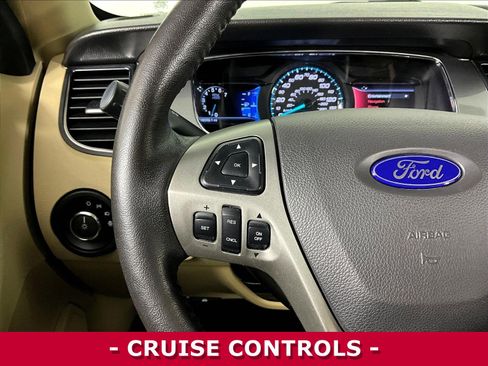 Used 2015 Ford Taurus SEL w/ Equipment Group 201A FWD image 11