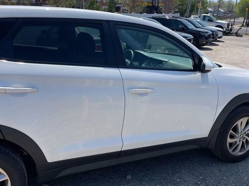 Used 2018 Hyundai Tucson SE w/ Cargo Package AWD/4WD image 7