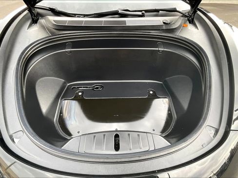 Used 2018 Tesla Model 3 Long Range image 10