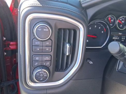 Used 2022 Chevrolet Silverado 3500 LTZ w/ LTZ Convenience Package image 32