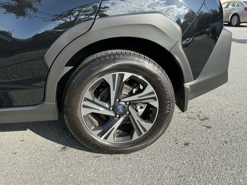 Used 2025 Subaru Crosstrek 2.5i Premium AWD/4WD image 19