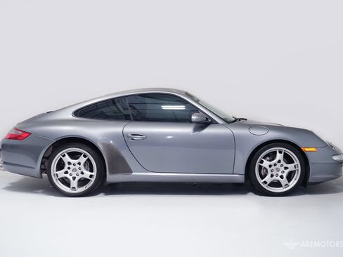 Used 2005 Porsche 911 Carrera RWD image 3