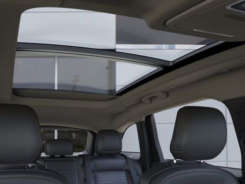 New 2026 Lincoln Nautilus Reserve AWD/4WD image 22