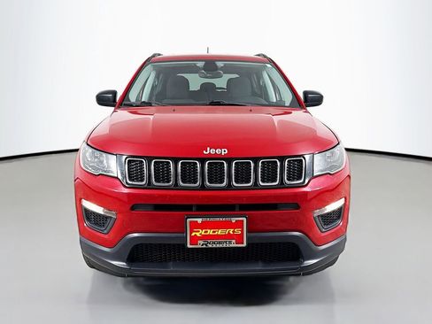 Used 2018 Jeep Compass Sport w/ Tech Group AWD/4WD image 2