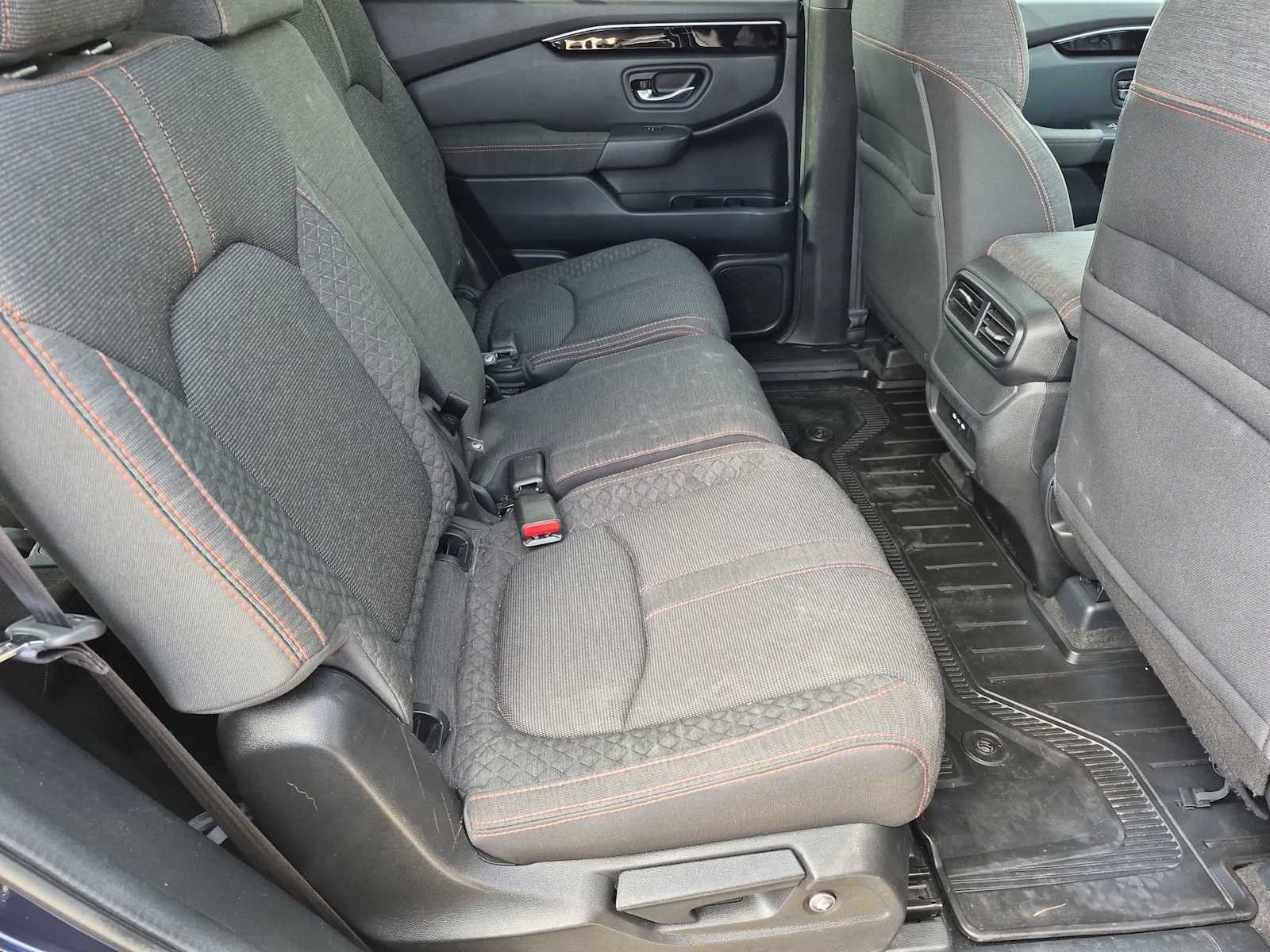 Certified 2024 Honda Pilot Sport image 18