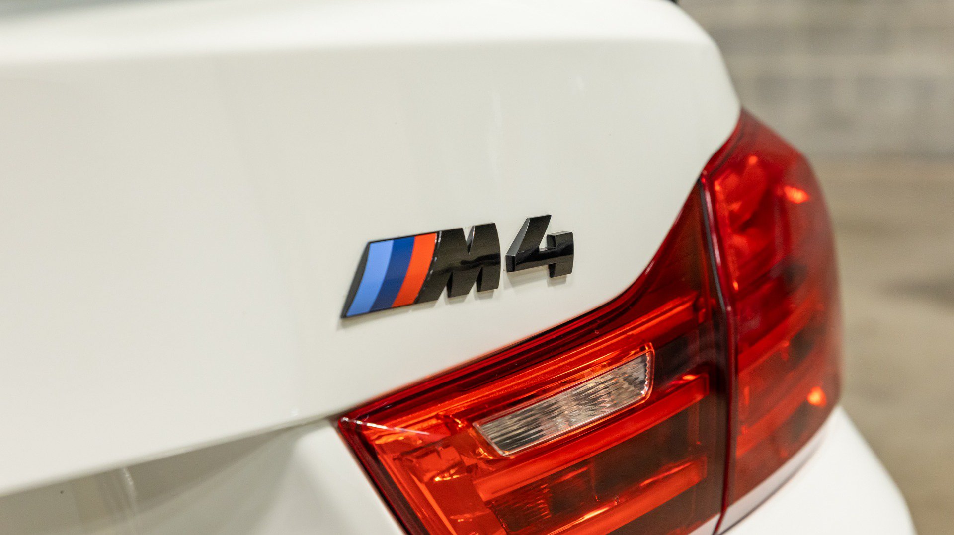 Used 2016 BMW M4 Convertible RWD image 19