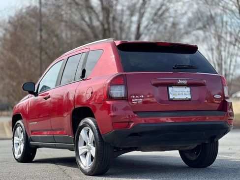 Used 2016 Jeep Compass Latitude image 7