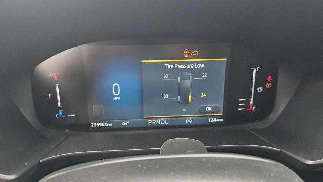 Used 2024 Ford Escape ST-Line w/ Tech Pack #1 AWD/4WD image 3