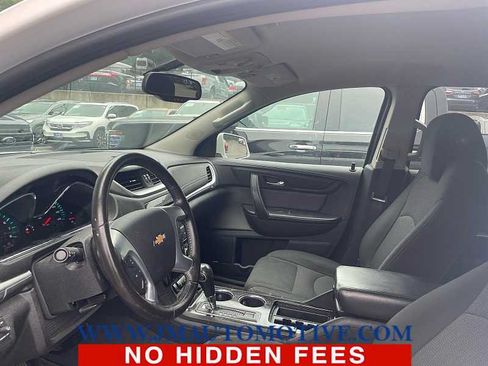 Used 2017 Chevrolet Traverse LT AWD/4WD image 2