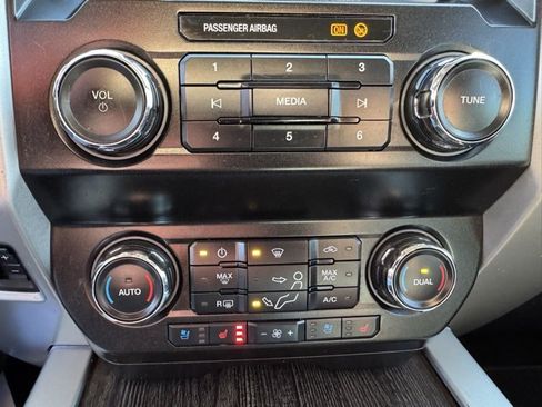 Used 2020 Ford F250 Lariat w/ Tremor Off-Road Package image 23