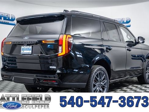 New 2025 Ford Expedition Platinum w/ Stealth Performance Package image 15