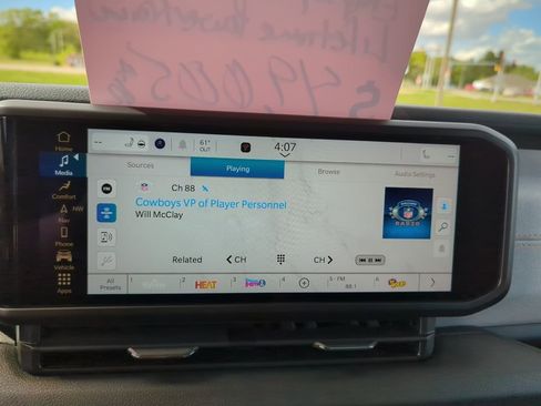 New 2025 Jeep Gladiator Sport image 15