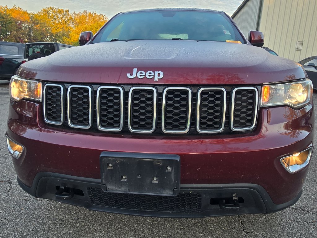 Used 2018 Jeep Grand Cherokee Laredo AWD/4WD image 13