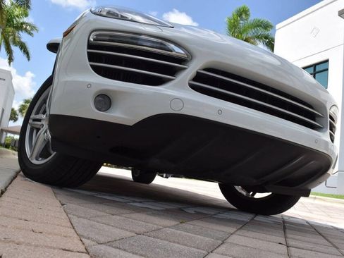 Used 2014 Porsche Cayenne Diesel Platinum Edition AWD/4WD image 13