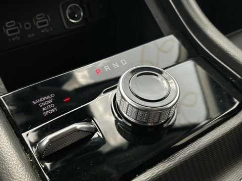 Used 2024 Jeep Grand Cherokee Limited w/ Black Appearance Package image 46