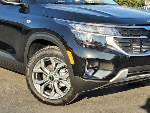 New 2026 Kia Seltos LX image 3