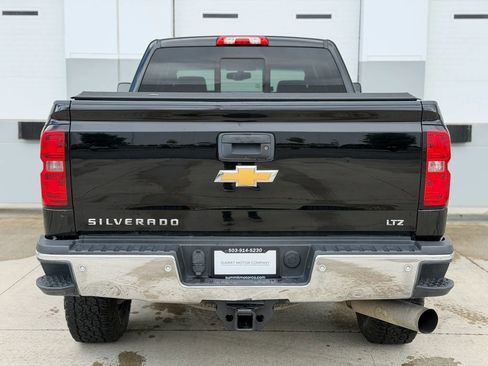 Used 2015 Chevrolet Silverado 2500 LTZ w/ Duramax Plus Package AWD/4WD image 4