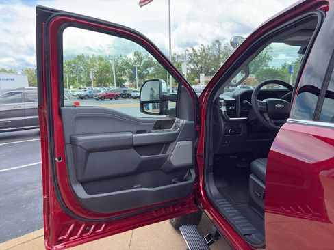 New 2026 Ford F250 Lariat w/ Lariat Ultimate Package AWD/4WD image 18