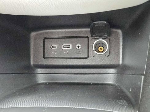 Certified 2023 Chevrolet Equinox LS w/ LS Convenience Package FWD image 20