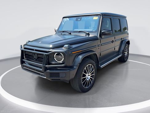 Used 2022 Mercedes-Benz G 550 image 3