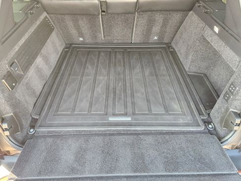 Used 2019 Land Rover Range Rover Long Wheelbase Supercharged image 32