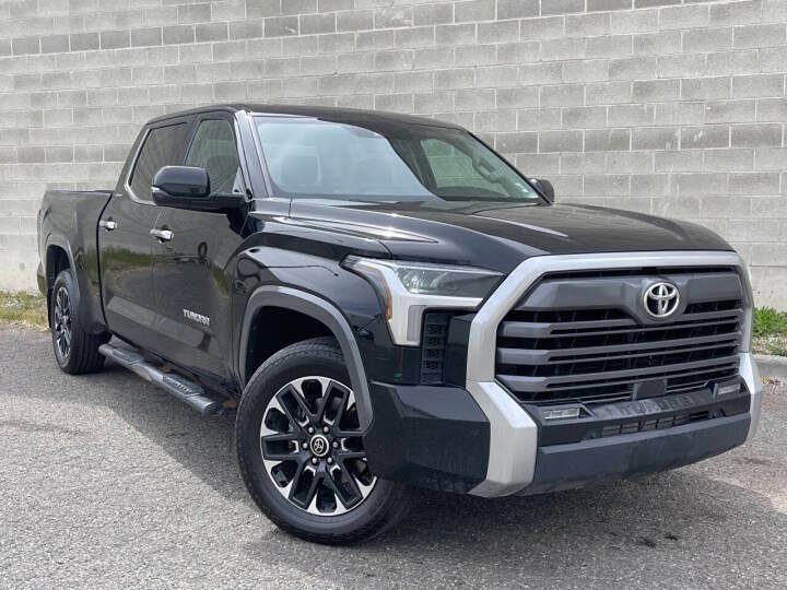 Used 2023 Toyota Tundra Limited AWD/4WD image 3