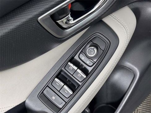 Used 2020 Subaru Forester Limited image 18
