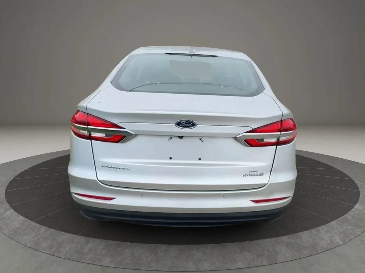 Used 2019 Ford Fusion SE FWD image 5