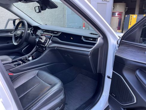 Used 2022 Jeep Grand Cherokee Limited 4xe AWD/4WD image 27