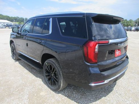 New 2026 GMC Yukon Elevation w/ Elevation Premium Package AWD/4WD image 6