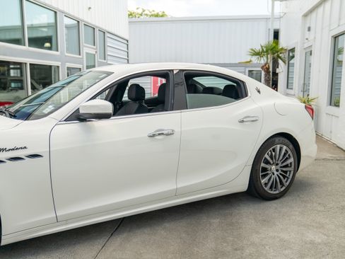 Used 2022 Maserati Ghibli Modena image 5
