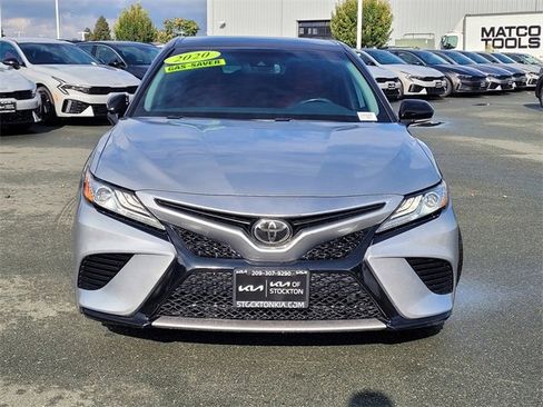 Used 2020 Toyota Camry XSE image 2