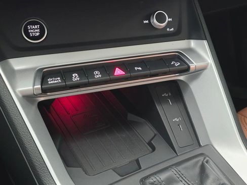 Used 2024 Audi Q3 2.0T Premium Plus image 35