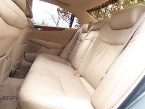 Used 2005 Lexus ES 330 image 18