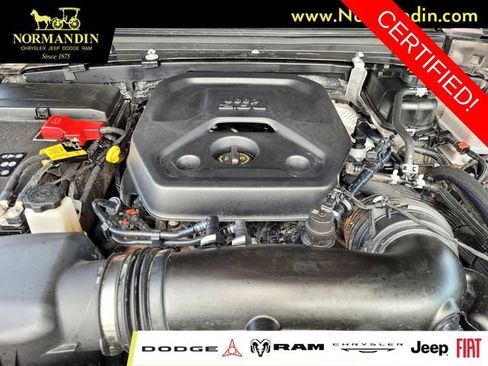 Certified 2025 Jeep Wrangler Unlimited Rubicon w/ Convenience Group AWD/4WD image 20