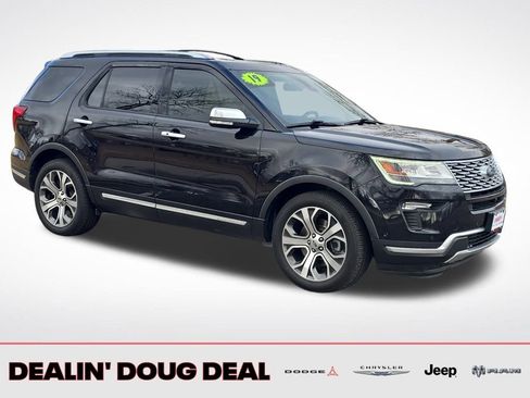 Used 2019 Ford Explorer Platinum image 8