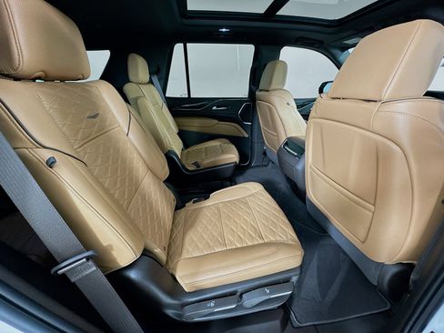 Used 2024 Cadillac Escalade Sport w/ Touring Package AWD/4WD image 30