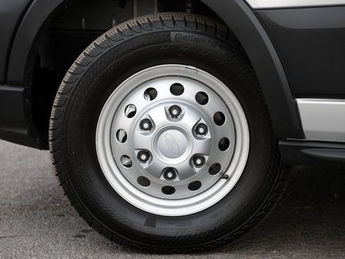 Certified 2025 Ford Transit 350 XL image 31