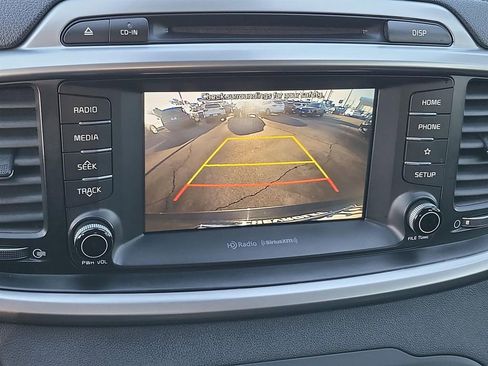 Used 2019 Kia Sorento EX image 7