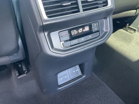 New 2026 Volkswagen Atlas Peak Edition AWD/4WD image 26