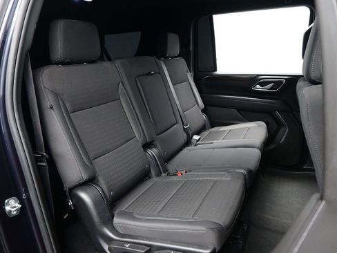 Used 2023 GMC Yukon XL SLE RWD image 28