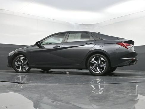 Used 2023 Hyundai Elantra SEL w/ Convenience Package FWD image 29