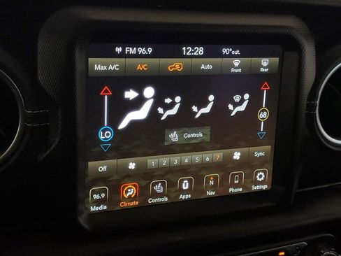 Used 2023 Jeep Wrangler Unlimited Sahara w/ Cold Weather Group AWD/4WD image 20