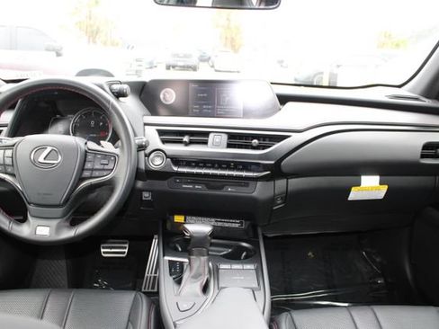 Certified 2022 Lexus UX 200 F Sport w/ Accessory Package (Z2) FWD image 9