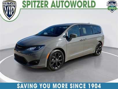 Used 2020 Chrysler Pacifica Touring w/ S Appearance Package