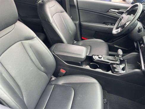 Certified 2025 Kia Sportage EX w/ Premium Package image 10