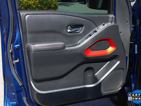 Used 2022 Nissan Frontier PRO-4X w/ Technology Package image 12