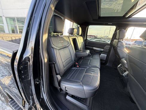 Used 2024 Ford F250 Platinum image 35