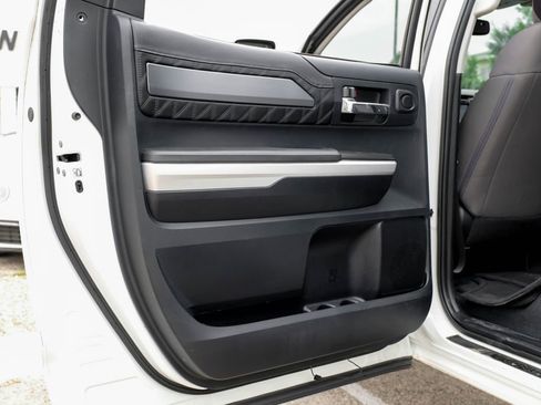 Used 2016 Toyota Tundra Platinum image 41